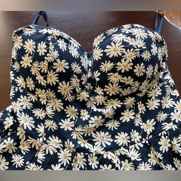 Rue 21 Daisy Sun Dress,  Juniors Size M, Strapless,  Coquette, TWEE - Picture 4 of 12